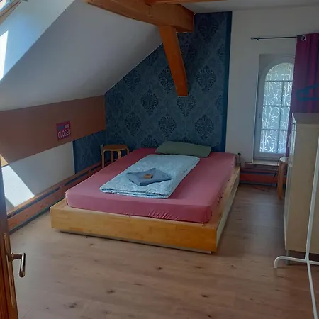 Gruenzeit Ferienwohnung, Vor Der Haustuere Apartamento *